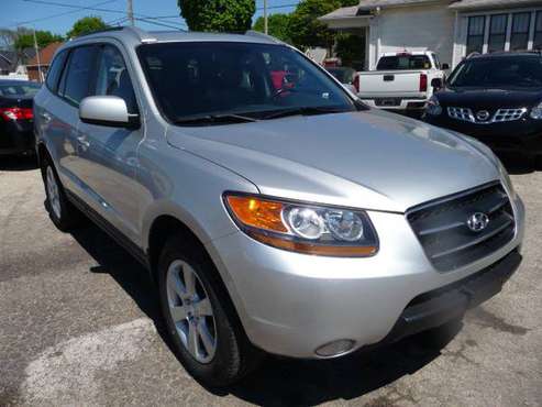 2008 Hyundai Santa Fe - - by dealer - vehicle for sale in milwaukee, WI