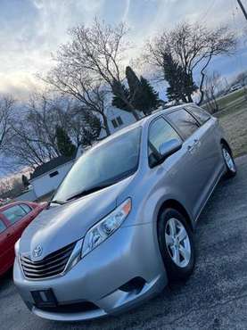 2011 Toyota Sienna LE - - by dealer - vehicle for sale in Appleton, WI