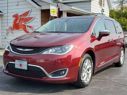2019 Chrysler Pacifica Limited - cars & trucks - by dealer - vehicle... for sale in De Pere, WI