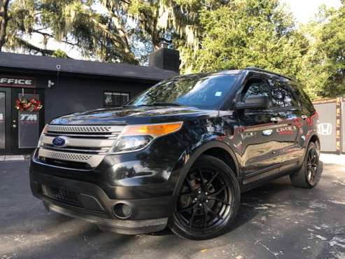 2013 Ford Explorer FWD with Front speed sensitive wipers - cars &... for sale in TAMPA, FL