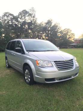 2009 Chrysler Town & Country LOW MILES - cars & trucks - by owner -... for sale in Albany, GA
