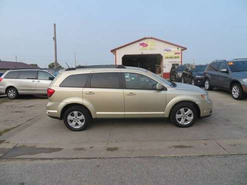 2011 Dodge Journey AWD 4dr Mainstreet...153,000 miles...$5,500... for sale in Waterloo, MN