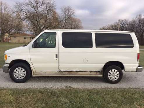 1998 Ford Econoline Club Wagon Van - cars & trucks - by owner -... for sale in Valparaiso, IN