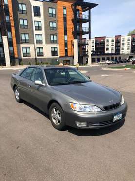 1999 Lexus ES300 - cars & trucks - by owner - vehicle automotive sale for sale in Minneapolis, MN