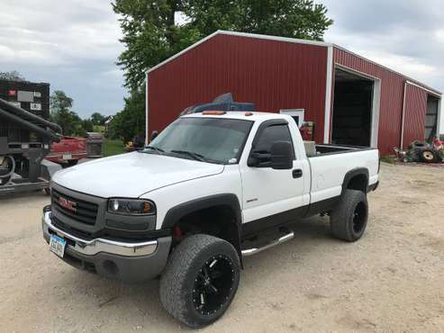 05 GMC DURAMAX 6 SP MANUAL for sale in Mount Ayr, IA