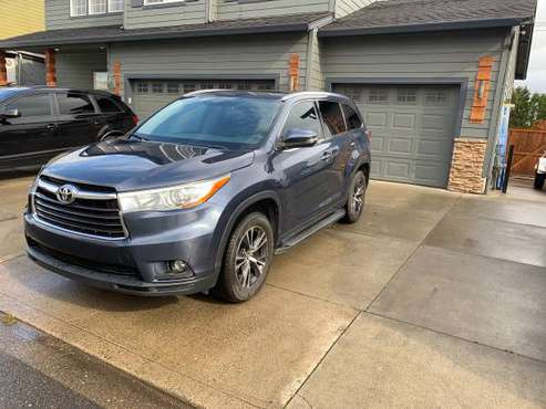 2016 Toyota Highlander xle fwd 28k miles for sale in Vancouver, OR