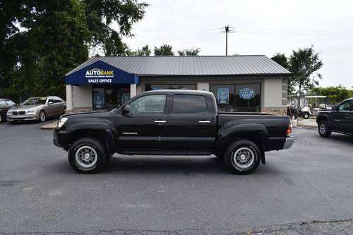 2014 TOYOTA TACOMA SR5 4X4 DOUBLE CAB - EZ FINANCING! FAST APPROVALS! for sale in Greenville, SC