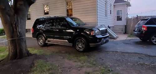 Mint 03 navigator - cars & trucks - by owner - vehicle automotive sale for sale in New Haven, CT