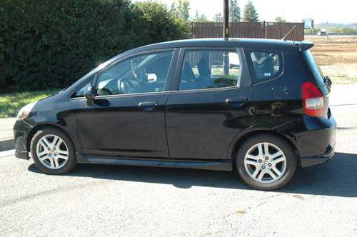 Lovely Honda Fit Sport, 2 owners - cars & trucks - by owner -... for sale in Rio Nido, CA