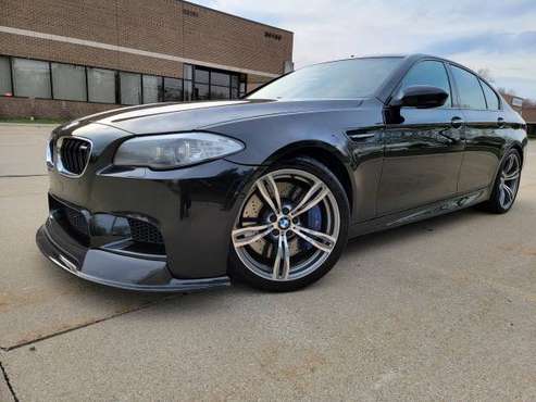 2013 BMW M5 RWD Black Sapphire Metallic Exterior for sale in Troy, MI