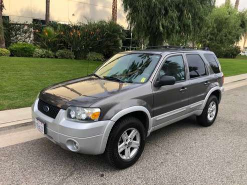 2006 Ford Escape (Hybrid) - cars & trucks - by dealer - vehicle... for sale in Panorama, CA