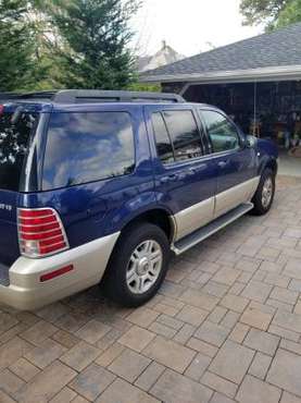 2005 Mercury Mountaineer Premier V8 for sale in Lynbrook, NY