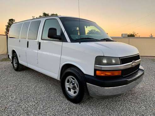 2006 Chevrolet G1500 Vans Express❗️❗️Clean title/Carfax❗️❗️ - cars &... for sale in El Paso, TX