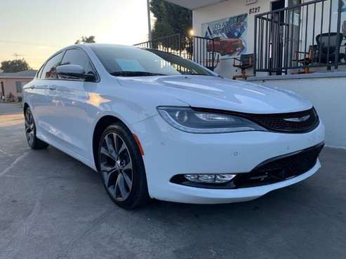 2016 Chrysler 200 C * EZ FINANCE O.A.D. * - cars & trucks - by... for sale in south gate, CA