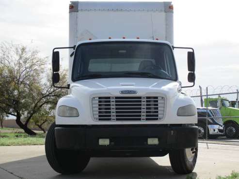 2004 Freightliner M2 18ft box truck 2500lb lift - - by for sale in SC