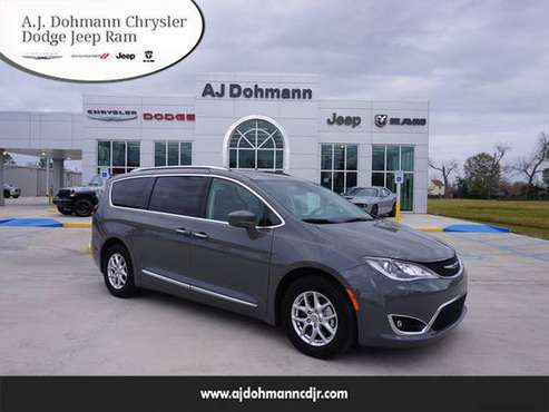 2020 Chrysler Pacifica Touring L FWD - - by dealer for sale in Plaquemine, LA