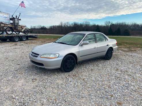 1999 HONDA ACCORD LX - cars & trucks - by dealer - vehicle... for sale in New Bloomfield, MO