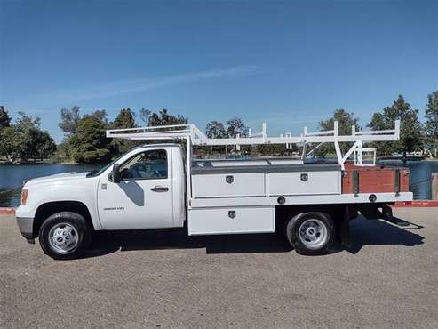 2014 GMC 3500 Service truck, One owner, 6 0L, Hvy duty ladder rack! for sale in Santa Ana, CA