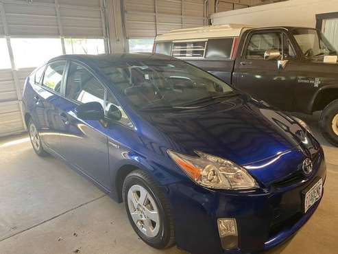 2010 Toyota Prius Prius III - - by dealer - vehicle for sale in Canby, OR