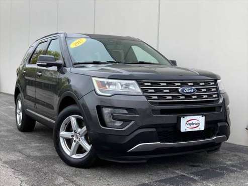 2017 Ford Explorer XLT 4WD - - by dealer - vehicle for sale in Calumet City, IL
