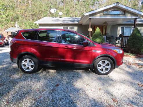 2016 FORD ESCAPE All wheel drive for sale in Sharpsburg, OH