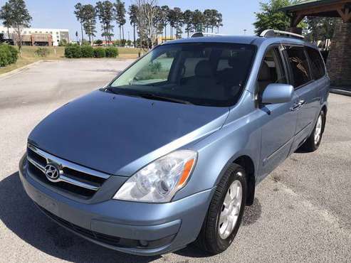 2007 Hyundai Entourage Limited Clean Title Service records in for sale in Savannah, GA