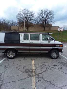 1992 CHEVY G20 VAN - cars & trucks - by owner - vehicle automotive... for sale in Springdale, PA