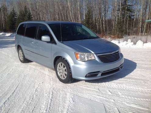 2013 Chrysler town and country for sale in Odanah, WI