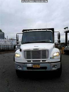 2007 FREIGHTLINER M2-106 FLATBED HUB TRUCK RENTAL CORP - cars for sale in Farmingdale, NY