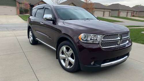 Nice looking 3rd row SUV for sale in Springfield, MO