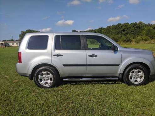 2010 Honda Pilot LT AWD 1 owner - cars & trucks - by dealer -... for sale in Collins, MO