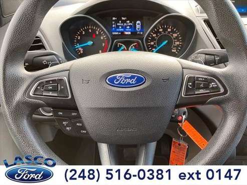 2017 Ford Escape SE - SUV - cars & trucks - by dealer - vehicle... for sale in Fenton, MI