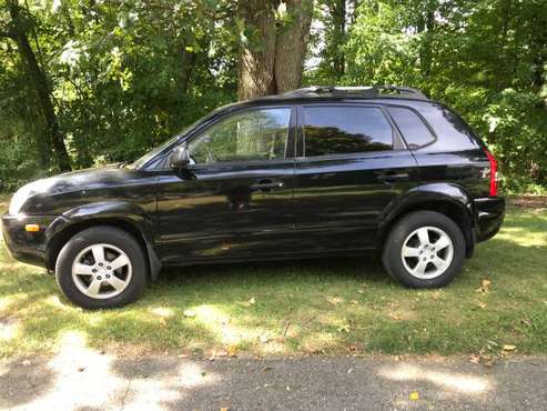 Hyundai Tucson - cars & trucks - by owner - vehicle automotive sale for sale in New Milford, CT