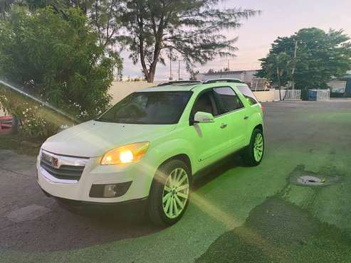 2008 Saturn Outlook - cars & trucks - by owner - vehicle automotive... for sale in Hialeah, FL