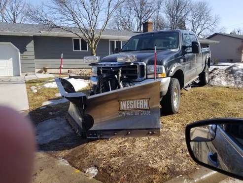 2002 Ford F350 Crew Cab XLT, 4x4, 12, 900 or BO 5 4 V8 V-Plow - cars & for sale in Altoona, WI