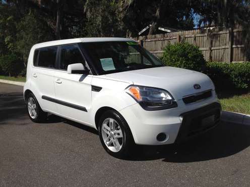 2011 Kia Soul.Loaded!1-Owner.Awesome Car! - cars & trucks - by... for sale in Sarasota, FL