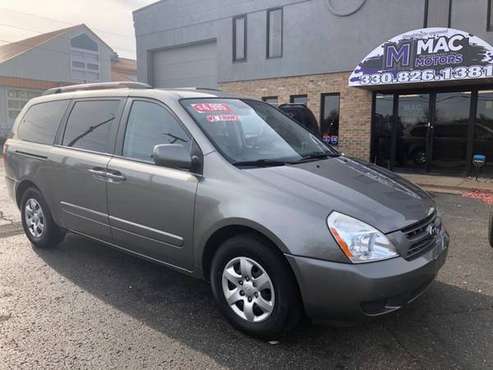 2010 KIA SEDONA LX - cars & trucks - by dealer - vehicle automotive... for sale in North Canton, OH