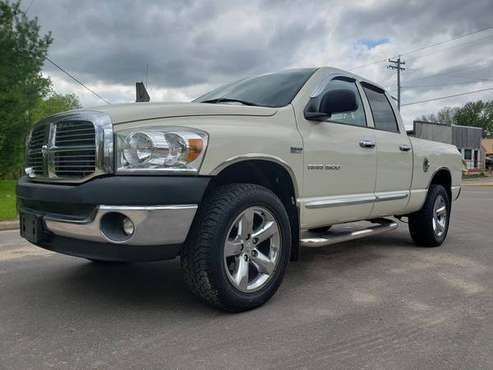 2007 Dodge Ram 1500 ST Quad Cab for sale in New London, WI