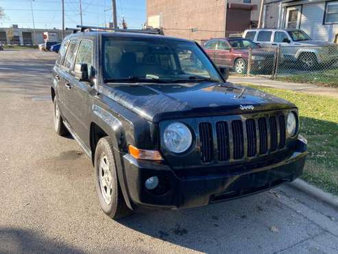2008 JEEP PATRIOT BLACK BEAUTY EXTRA CLEAN DRIVES LIKE NEW - cars &... for sale in Chicago, IL