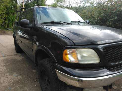 02 Ford F150 Supercrew 4d short bed for sale in Mc Kees Rocks, PA