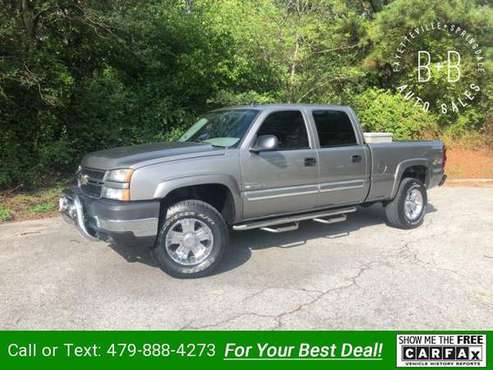 2007 Chevy Chevrolet Silverado Classic 2500HD LT1 Crew Cab 4WD pickup for sale in Fayetteville, AR