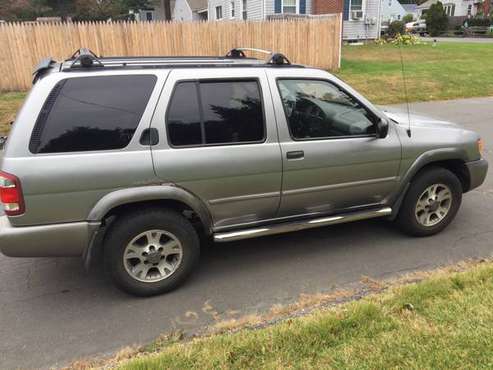 2001 Nissan Pathfinder for sale in Huntington Station, NY