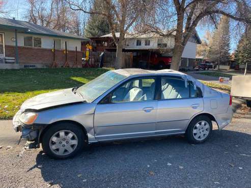 Wrecked ‘01 Honda Civic - cars & trucks - by owner - vehicle... for sale in MONTROSE, CO