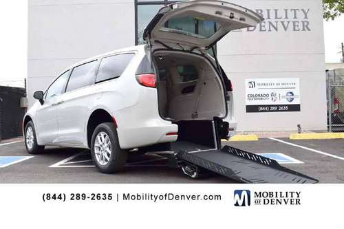 2017 *Chrysler* *Pacifica* *Touring 4dr Wagon* WHITE for sale in Denver , CO