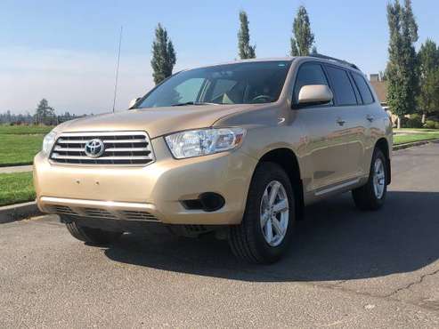 2008 TOYOTA HIGHLANDER 4WD JUST REDUCED W/LOW MILES - cars & trucks... for sale in Sisters, OR