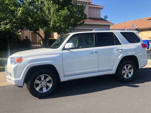 2013 Toyota 4Runner 4x4 -third row seats 7 for sale in Represa, CA