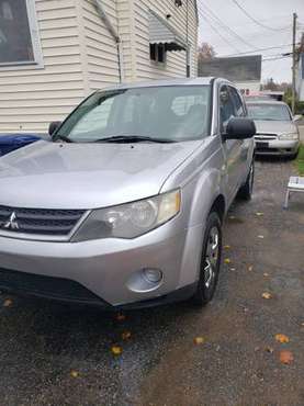 2007 MITSUBISHI OUTLANDER - cars & trucks - by owner - vehicle... for sale in Bridgeport, NY