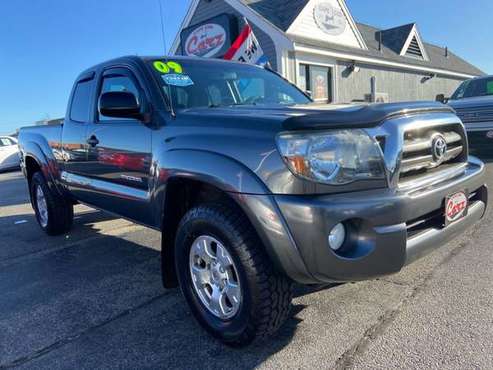 2009 Toyota Tacoma V6 4x4 4dr Access Cab 6.1 ft. SB 5A **GUARANTEED... for sale in Hyannis, MA