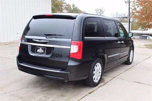 2015 Chrysler Town & Country Touring - cars & trucks - by dealer -... for sale in Jefferson City, MO