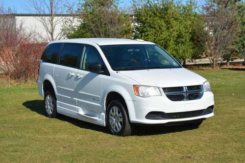2014 Dodge Grand Caravan Braun Mobility Van - cars & trucks - by... for sale in Crystal Lake, VA